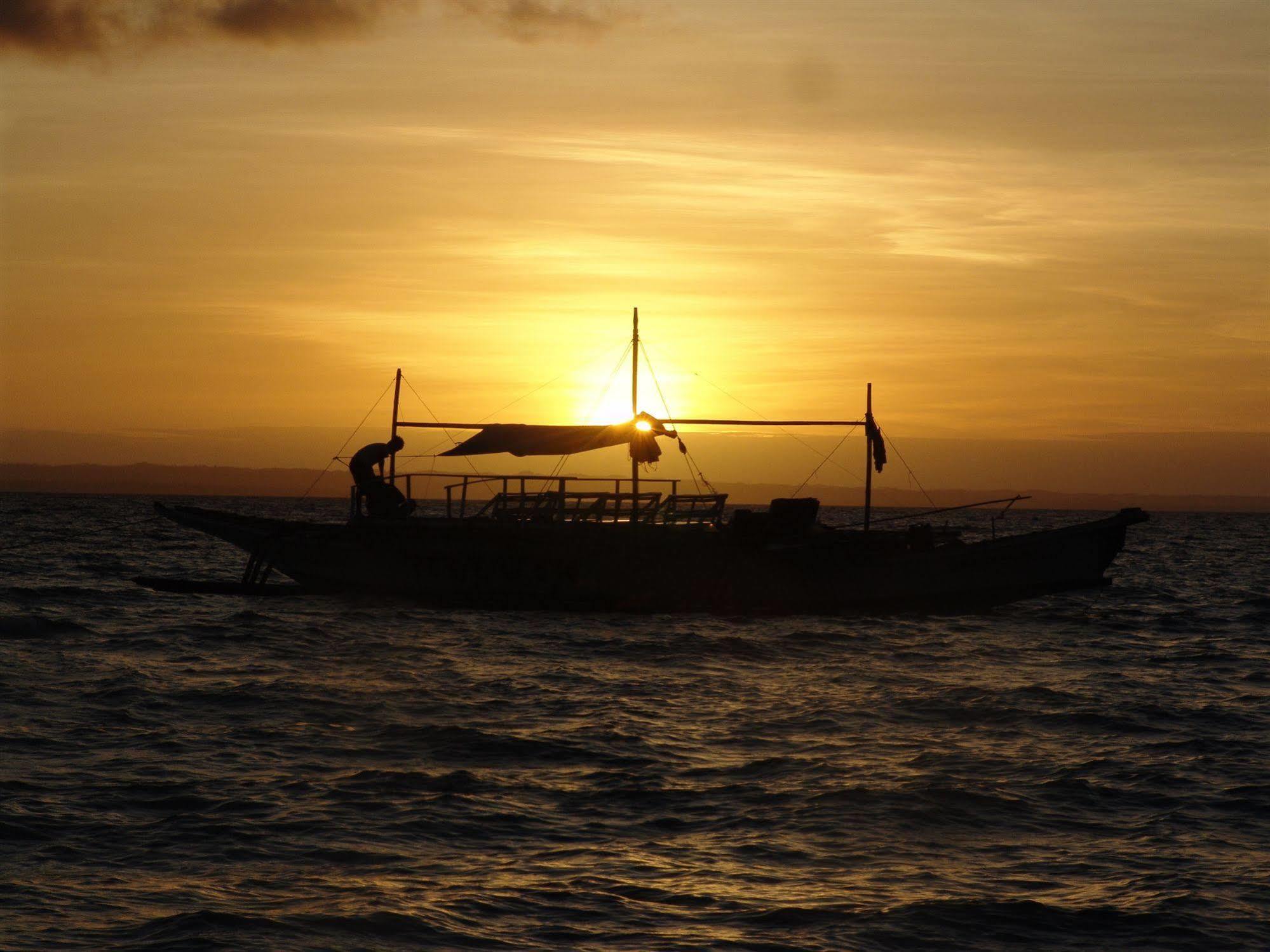 Marlins Beach Resort Santa Fe  Buitenkant foto
