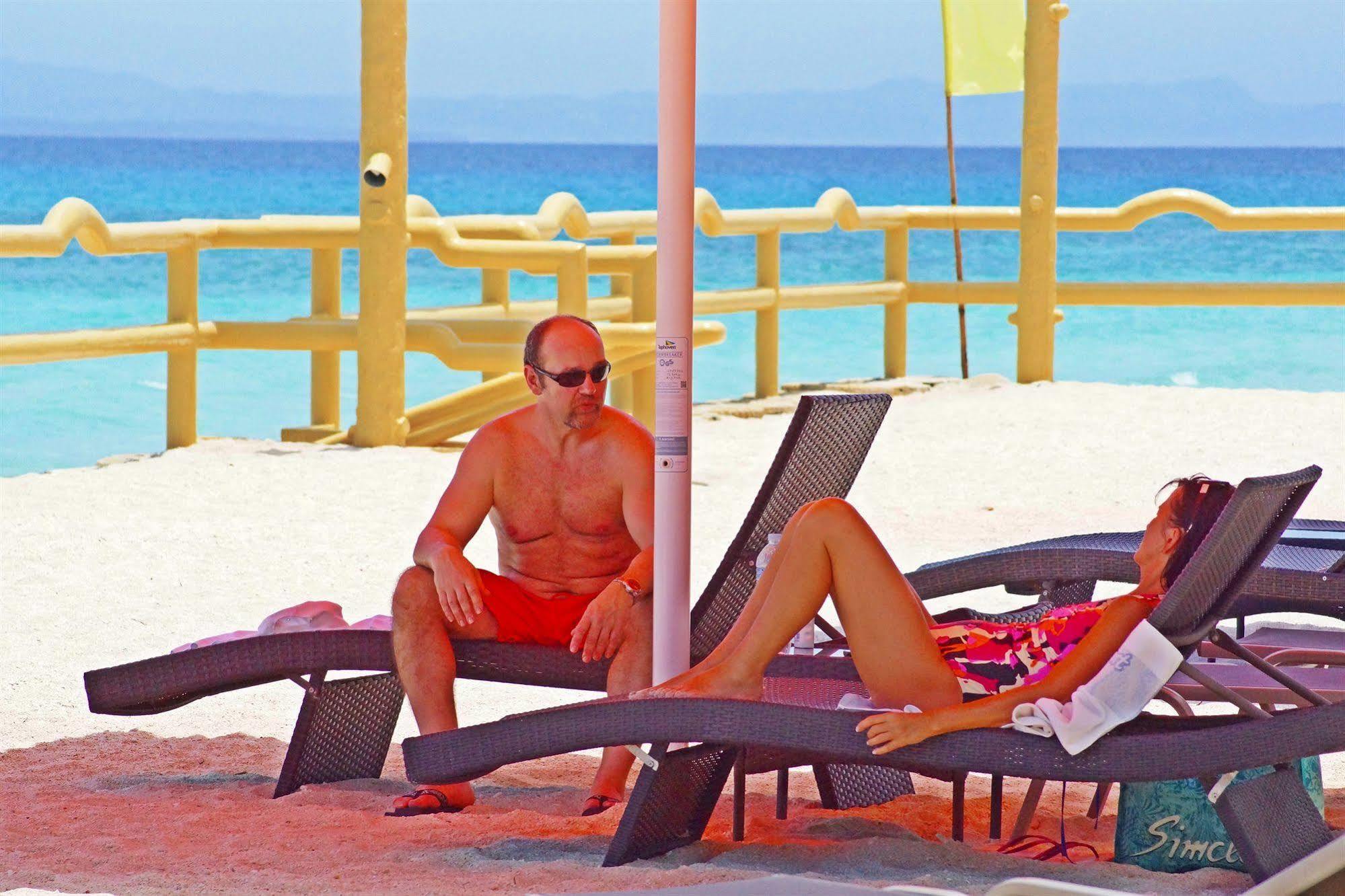 Marlins Beach Resort Santa Fe  Buitenkant foto